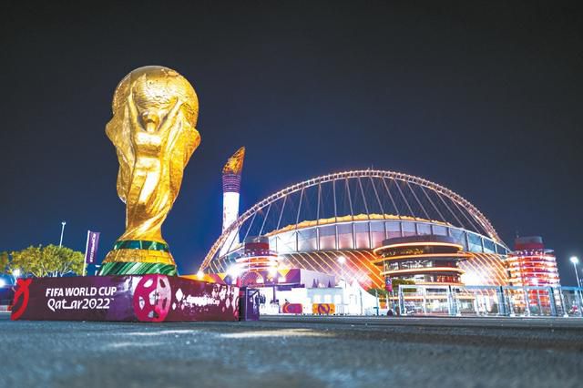 明日湖人客战森林狼：雷迪什大概率出战詹姆斯浓眉出战成疑明日NBA常规赛，湖人客场挑战森林狼。